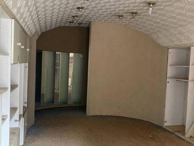 Locale Commerciale in vendita a Comunità delle Giudicarie, Tione Di Trento