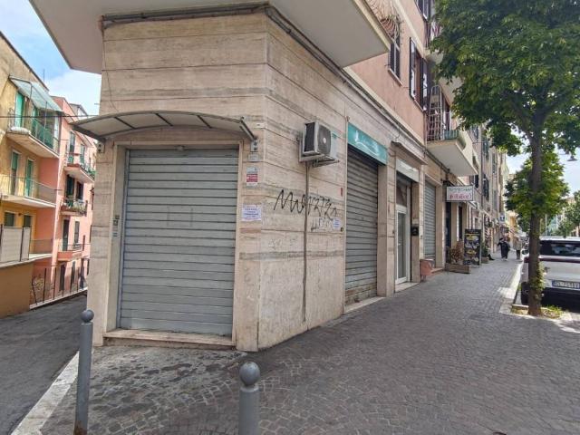 Locale Commerciale in vendita a Roma Capitale, Lazio