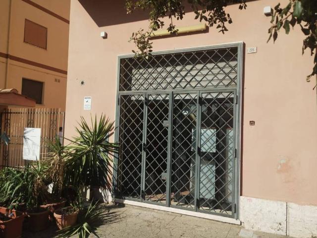 Locale Commerciale in vendita a Tivoli Terme, Roma Capitale