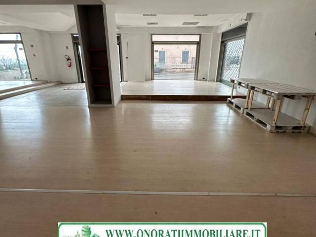 Locale Commerciale in vendita a Paterno, Roma Capitale