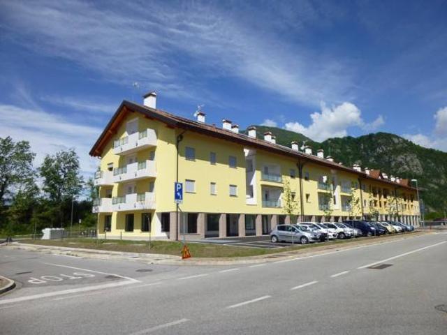 Locale Commerciale in vendita a Tolmezzo, Friuli-Venezia Giulia