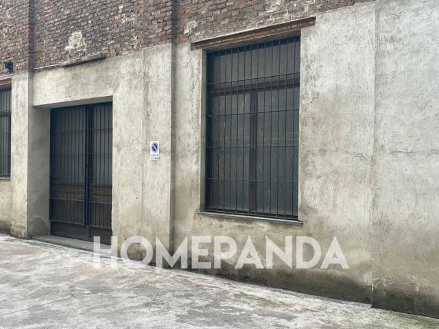 Locale Commerciale in vendita a Circoscrizione 5, Piemonte