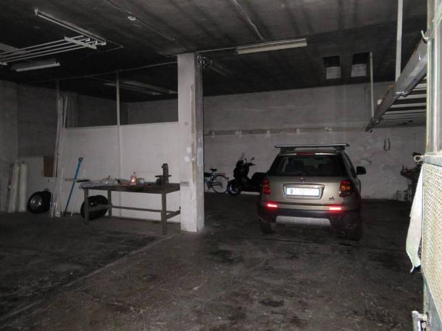 Locale Commerciale in vendita a Circoscrizione 8, Piemonte