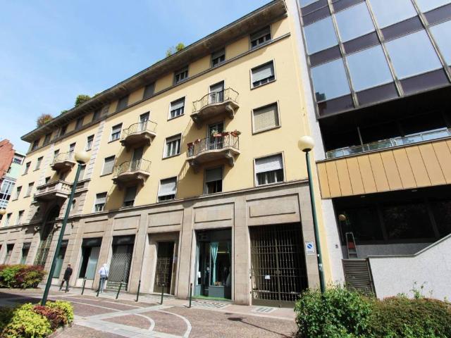 Locale Commerciale in vendita a Circoscrizione 1, Piemonte