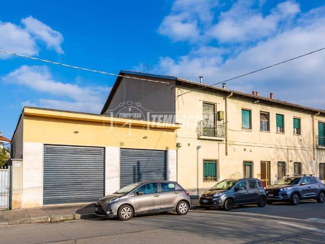 Locale Commerciale in vendita a Circoscrizione 6, Piemonte