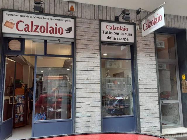 Locale Commerciale in vendita a Circoscrizione 2, Piemonte
