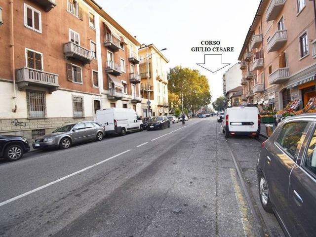 Locale Commerciale in vendita a Circoscrizione 6, Piemonte