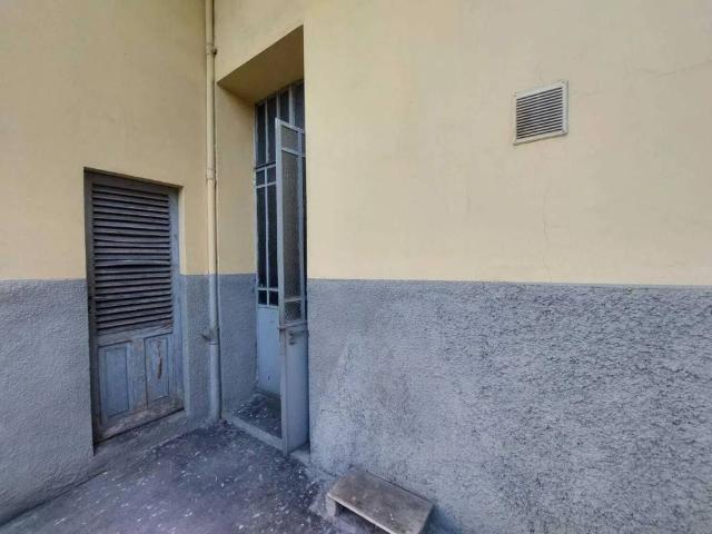 Locale Commerciale in vendita a Circoscrizione 6, Piemonte