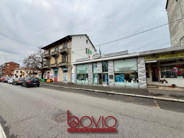 Locale Commerciale in vendita a Bertolla, Piemonte