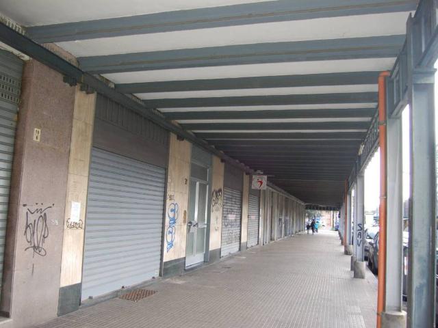 Locale Commerciale in vendita a Circoscrizione 8, Piemonte