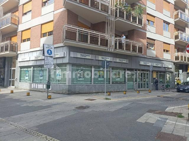 Locale Commerciale in vendita a Circoscrizione 3, Piemonte