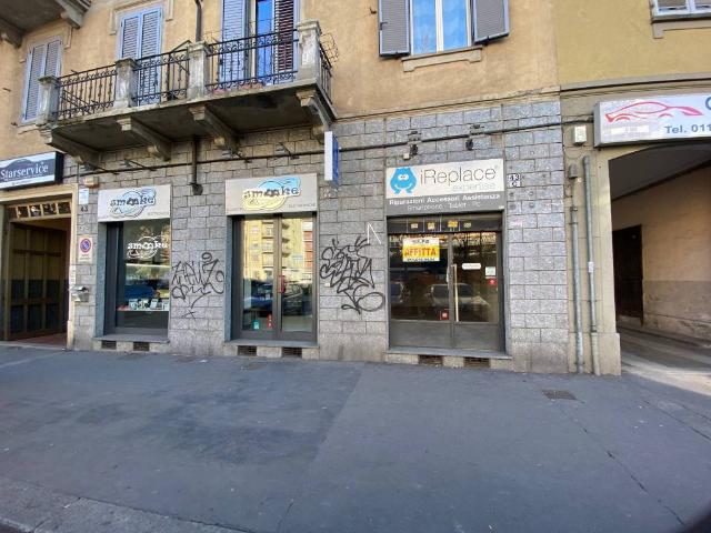 Locale Commerciale in vendita a Circoscrizione 8, Piemonte