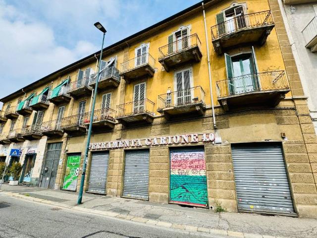 Locale Commerciale in vendita a Circoscrizione 6, Piemonte