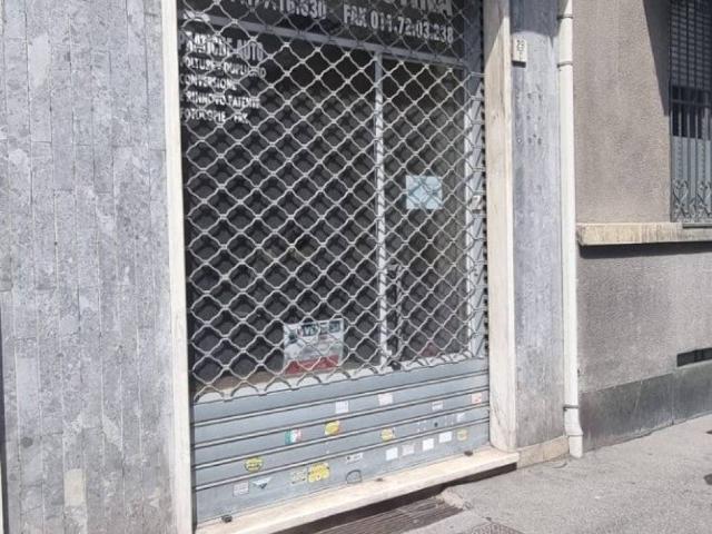 Locale Commerciale in vendita a Circoscrizione 4, Piemonte