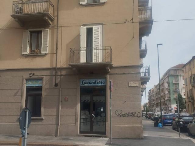 Locale Commerciale in vendita a Circoscrizione 4, Piemonte