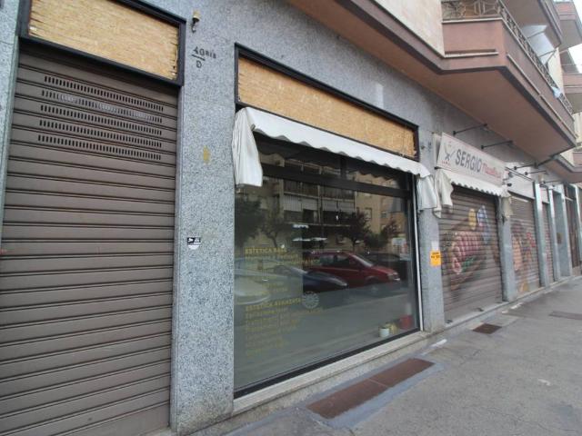 Locale Commerciale in vendita a Cavoretto, Piemonte