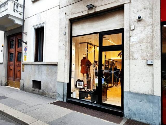 Locale Commerciale in vendita a Circoscrizione 3, Piemonte