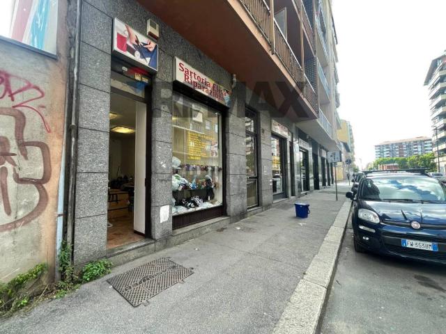 Locale Commerciale in vendita a Circoscrizione 4, Piemonte