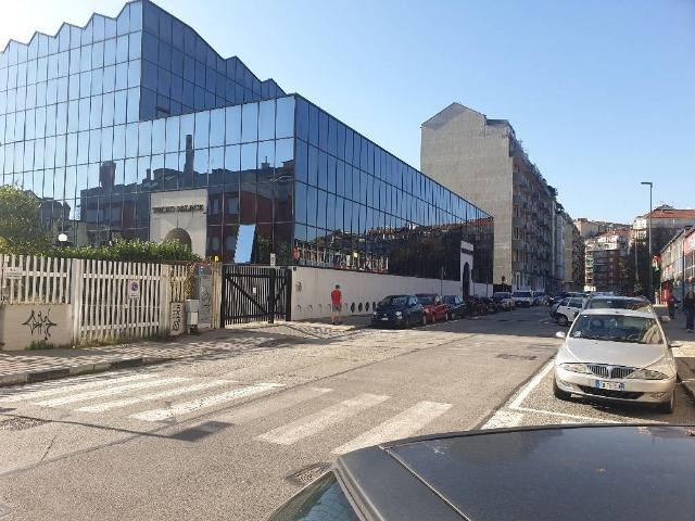 Locale Commerciale in vendita a Circoscrizione 3, Piemonte