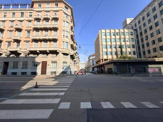 Locale Commerciale in vendita a Centro, Torino