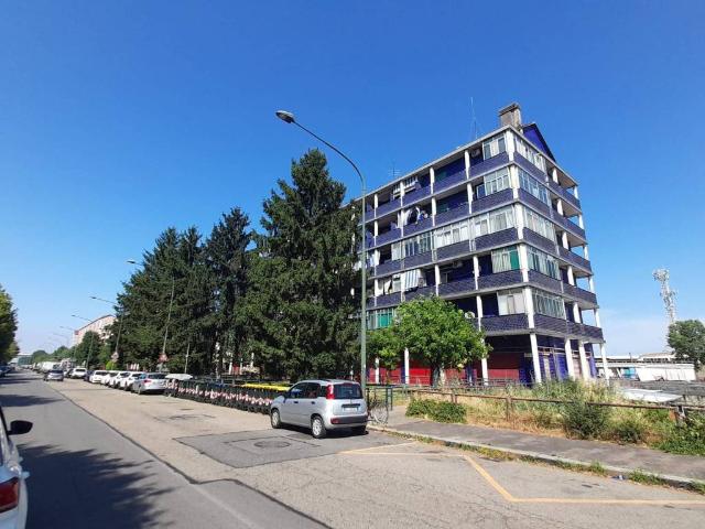 Locale Commerciale in vendita a Mirafiori Sud, Piemonte