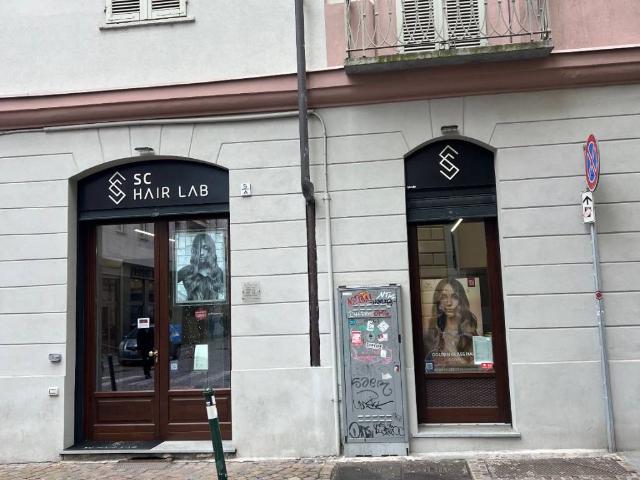 Locale Commerciale in vendita a Circoscrizione 1, Piemonte
