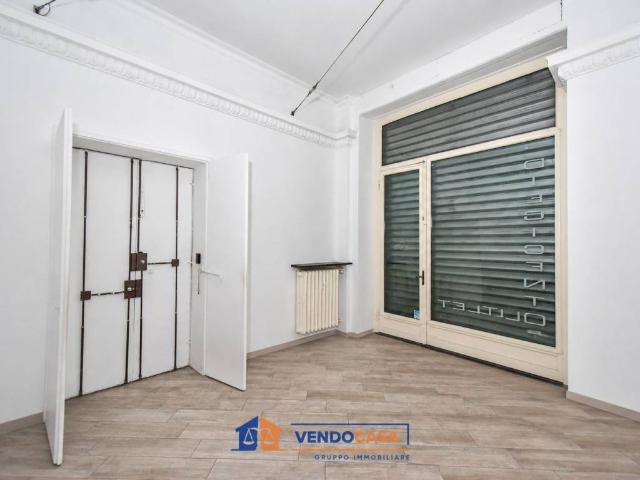 Locale Commerciale in vendita a Circoscrizione 1, Piemonte