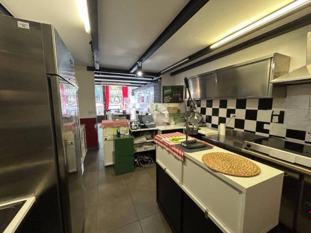 Locale Commerciale in vendita a Circoscrizione 1, Piemonte