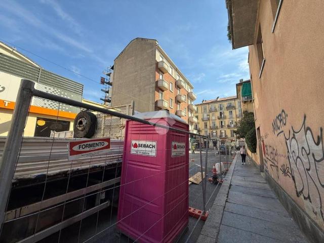 Locale Commerciale in vendita a Circoscrizione 4, Piemonte
