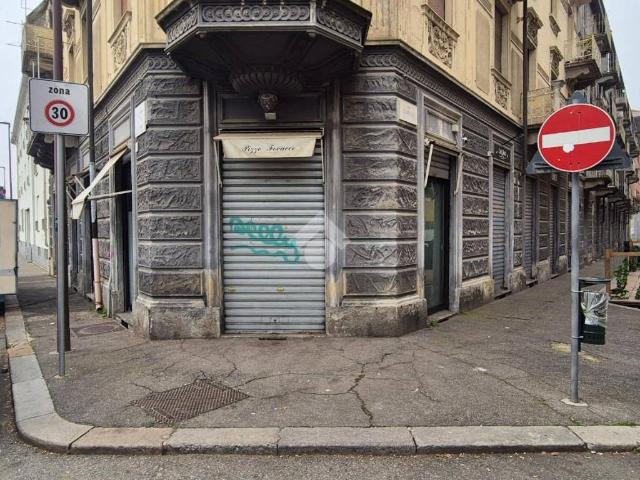 Locale Commerciale in vendita a Circoscrizione 7, Piemonte