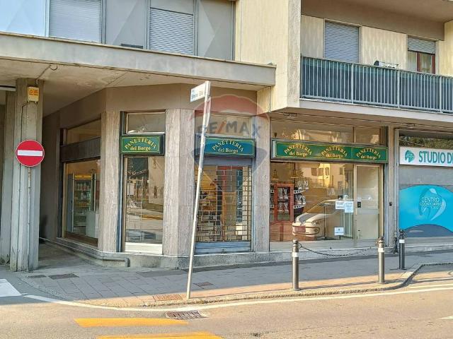 Locale Commerciale in vendita a Torre Boldone, Bergamo