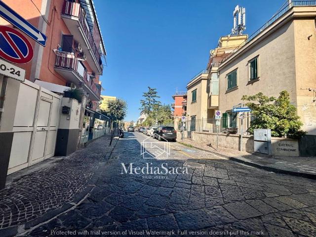 Locale Commerciale in vendita a Lava Nuovo, Torre Del Greco
