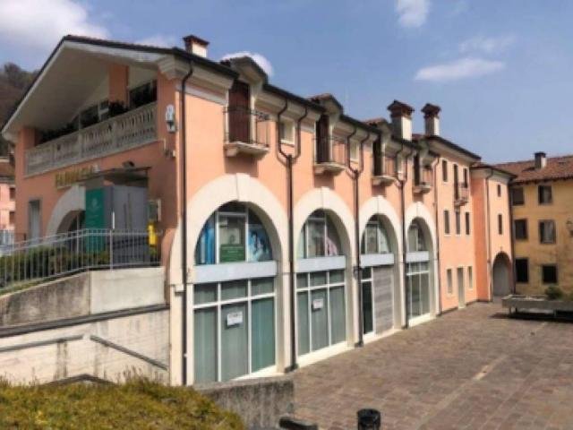 Locale Commerciale in vendita a Torrebelvicino, Veneto