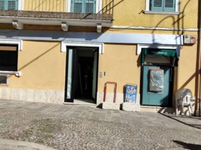 Locale Commerciale in vendita a Torricella Peligna, Abruzzo