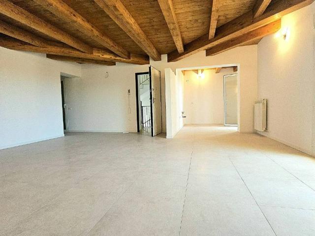 Appartamento in vendita a Torricella Sicura, Abruzzo