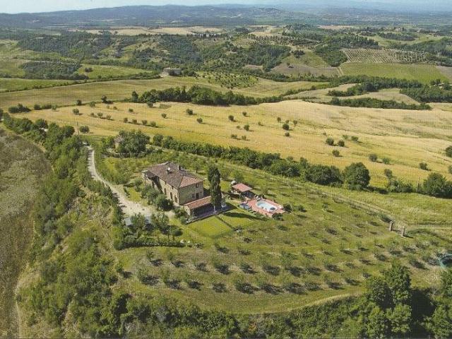 Locale Commerciale in vendita a Torrita, Toscana