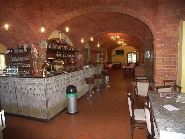 Locale Commerciale in vendita a Torrita, Toscana