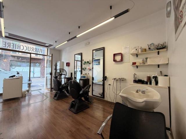 Locale Commerciale in vendita a Piemonte, Alessandria