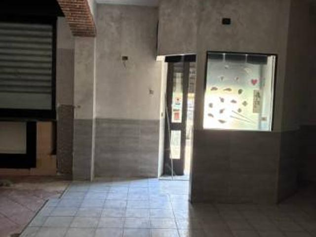 Locale Commerciale in vendita a Piemonte, Alessandria