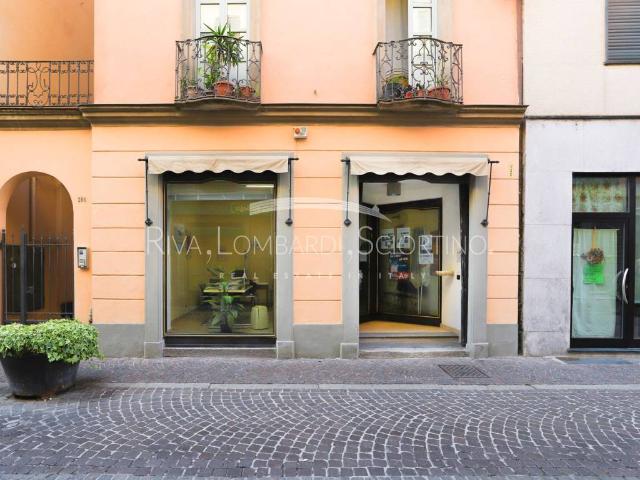 Locale Commerciale in vendita a Piemonte, Alessandria