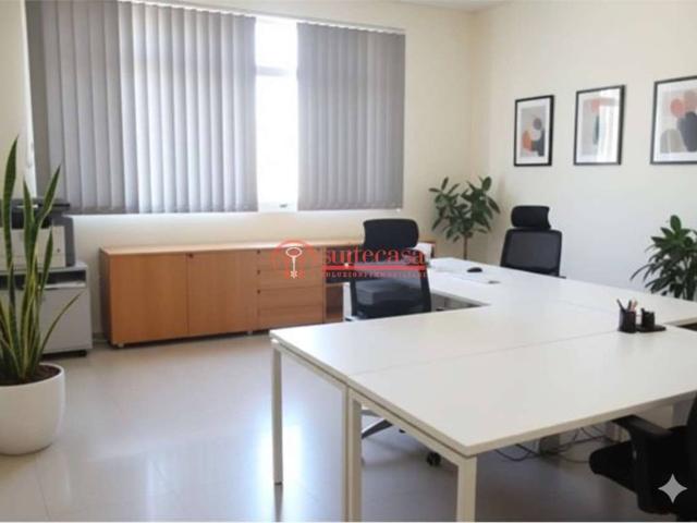 Locale Commerciale in vendita a Trani, Barletta-Andria-Trani