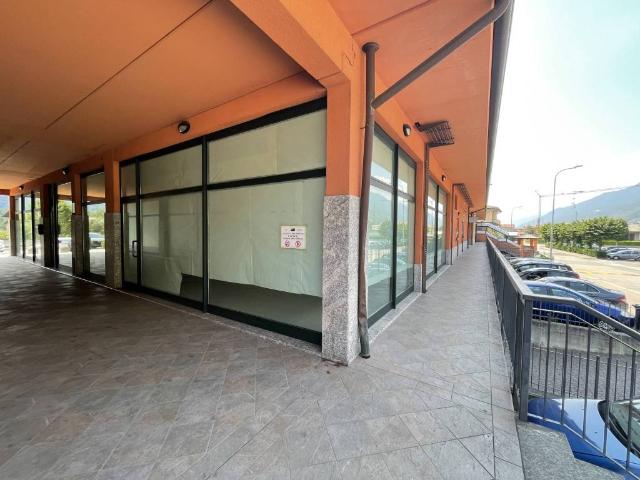 Locale Commerciale in vendita a Traona, Lombardia