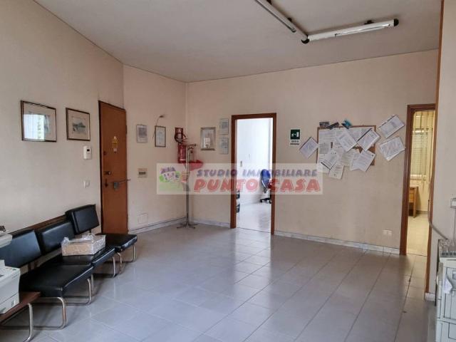 Locale Commerciale in vendita a Trapani, Sicilia