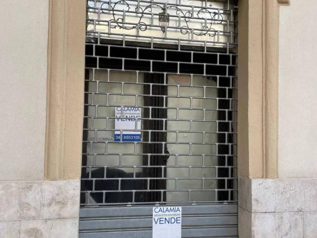 Locale Commerciale in vendita a Trapani, Sicilia