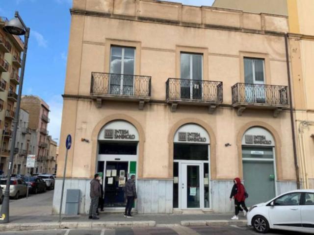 Locale Commerciale in vendita a Trapani, Sicilia