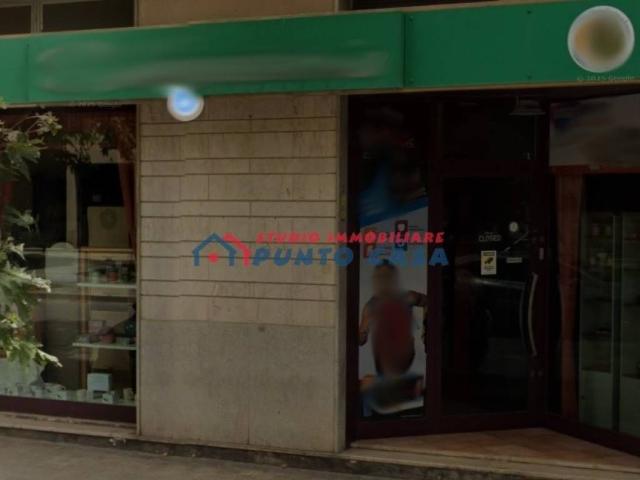 Locale Commerciale in vendita a Trapani, Sicilia