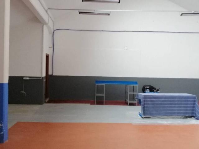 Locale Commerciale in vendita a Piemonte, Novara