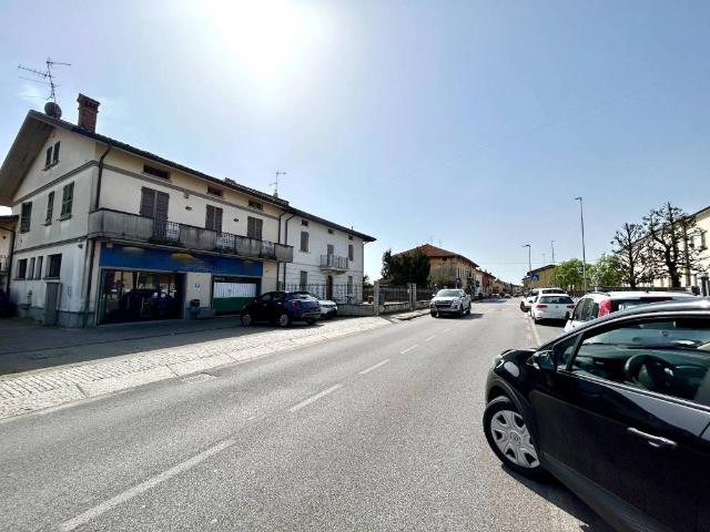 Locale Commerciale in vendita a Trenzano, Lombardia
