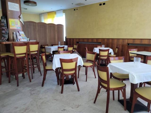 Locale Commerciale in vendita a Trescore Balneario, Lombardia
