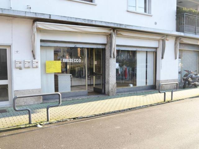 Locale Commerciale in vendita a Colle, Trescore Balneario